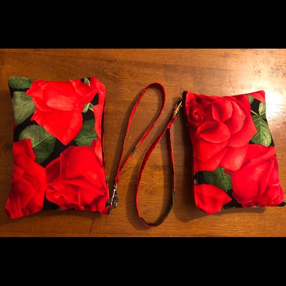 Wristlet - Picture 3 of 3